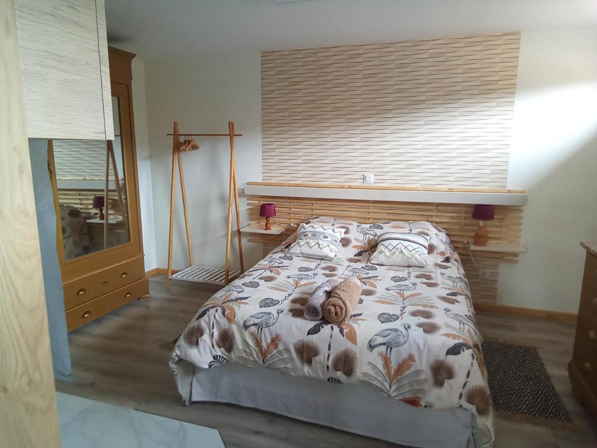 Logement De Charme Coinches Luaran gambar